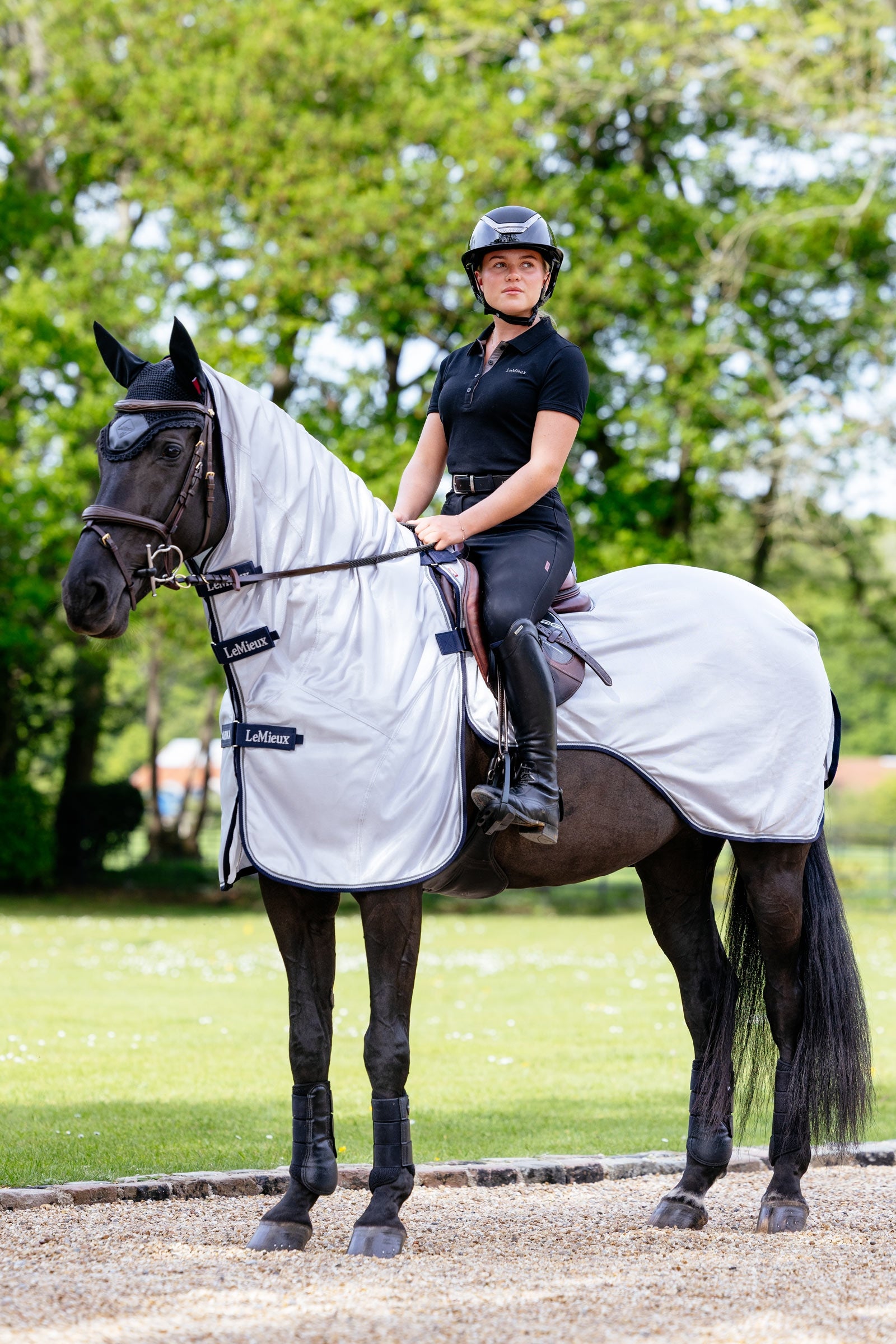 LeMieux Ride On couverture anti-mouches d'entraînement avec encolure et épaules amovibles Couvertures cheval