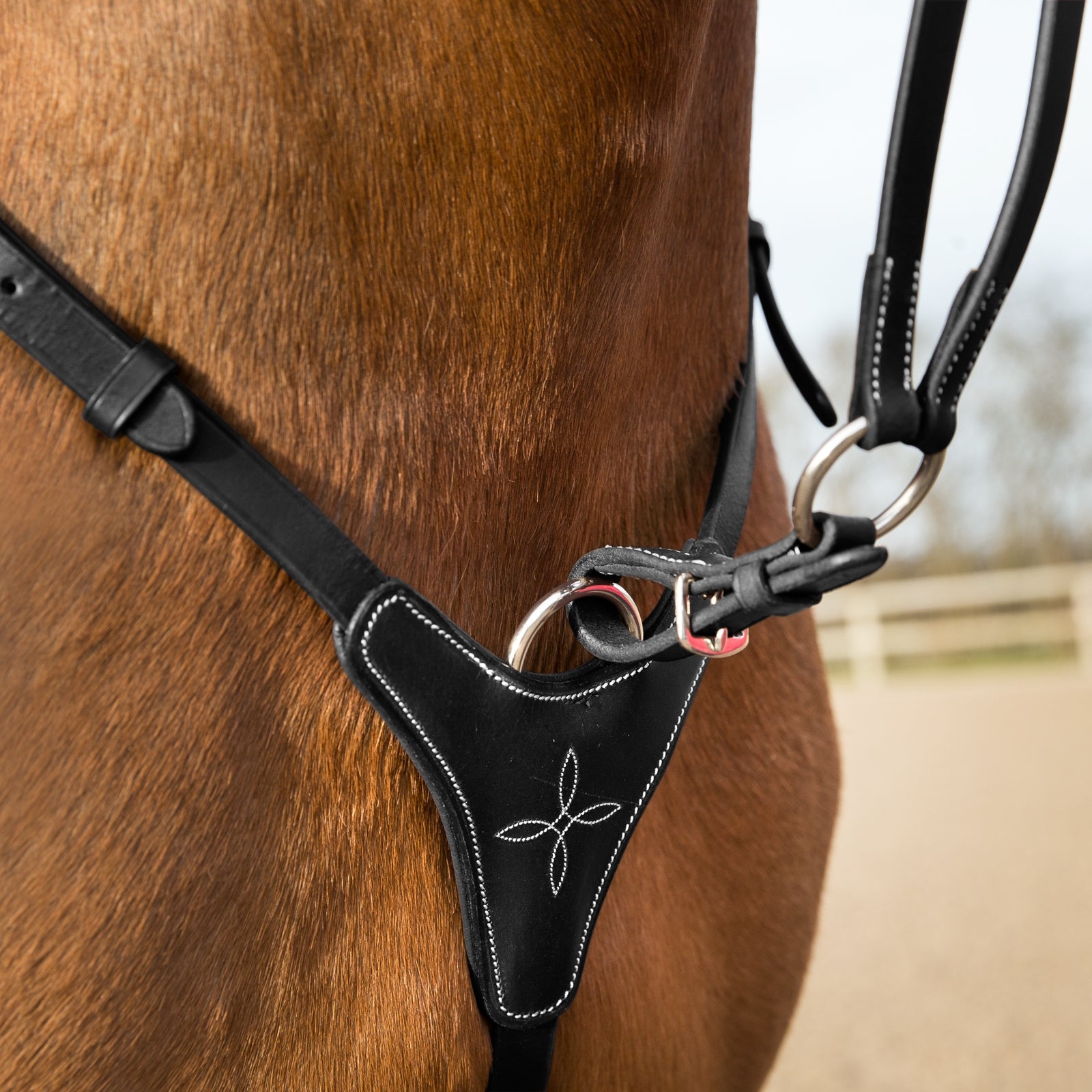 Horze Adjustable Hunting Breastplate Bridles & Reins