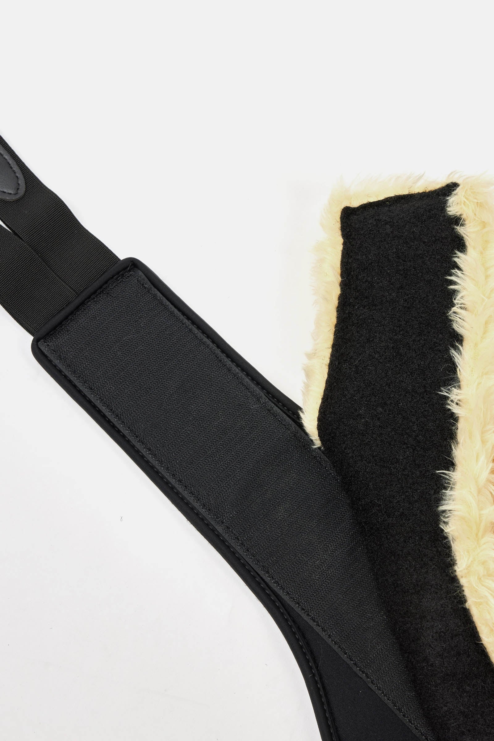 Horze Atlanta Stud Guard Girth with pile lining Saddles, Girths & Stirrups