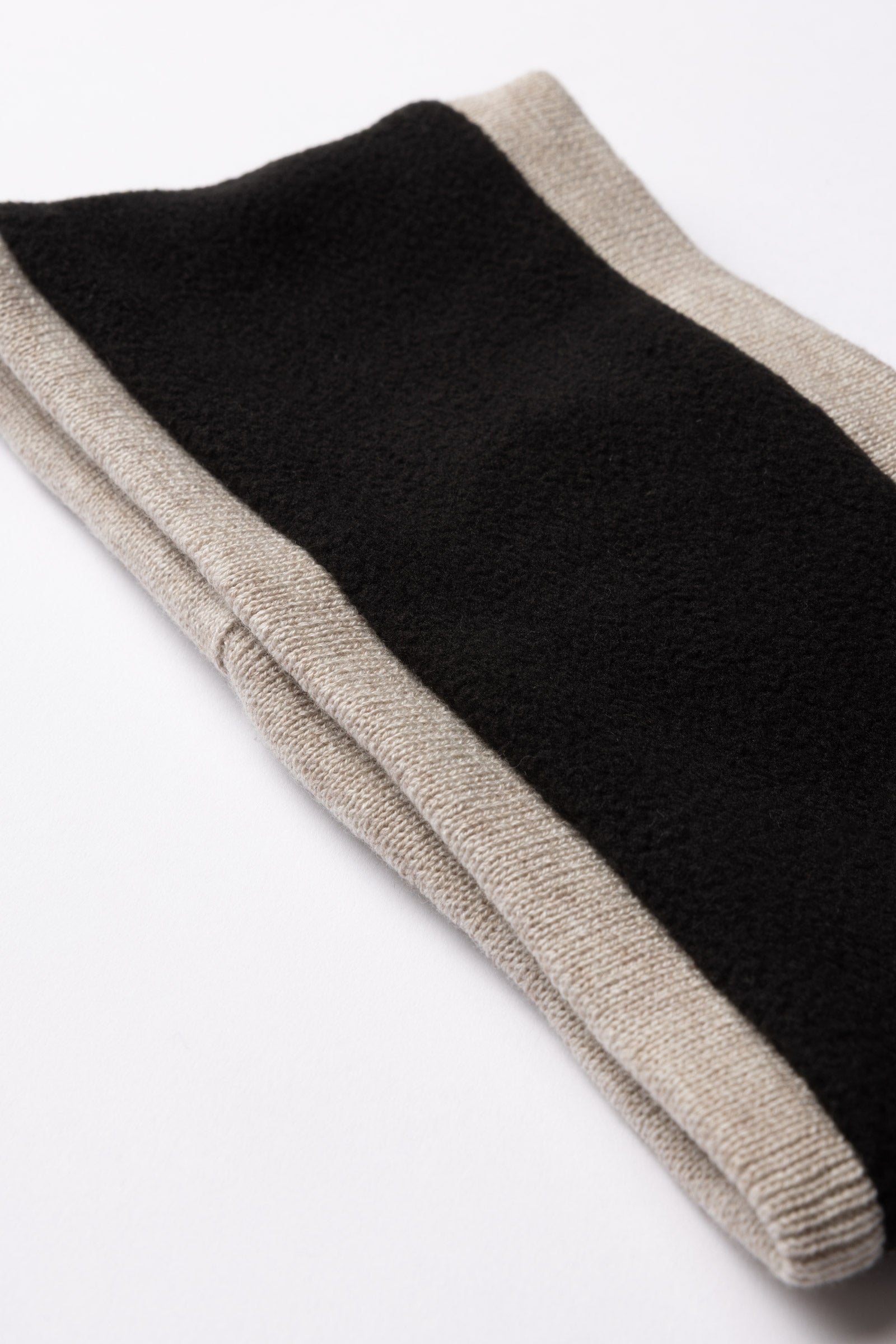 B Vertigo Sydney Knitted Headband Accessories