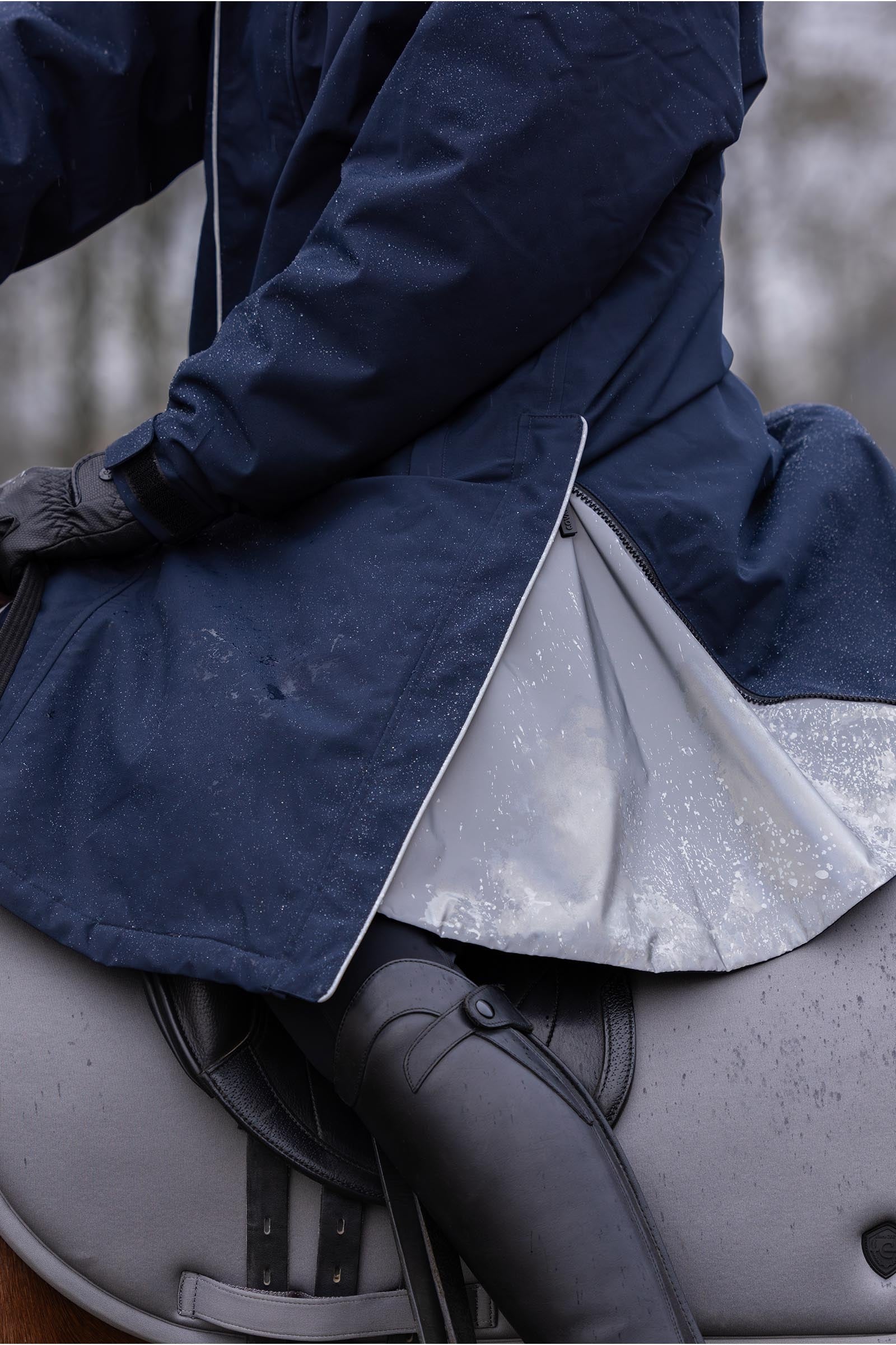 Manteau d'équitation -storefront-catalog-fr Manteau d'équitation -storefront-catalog-fr