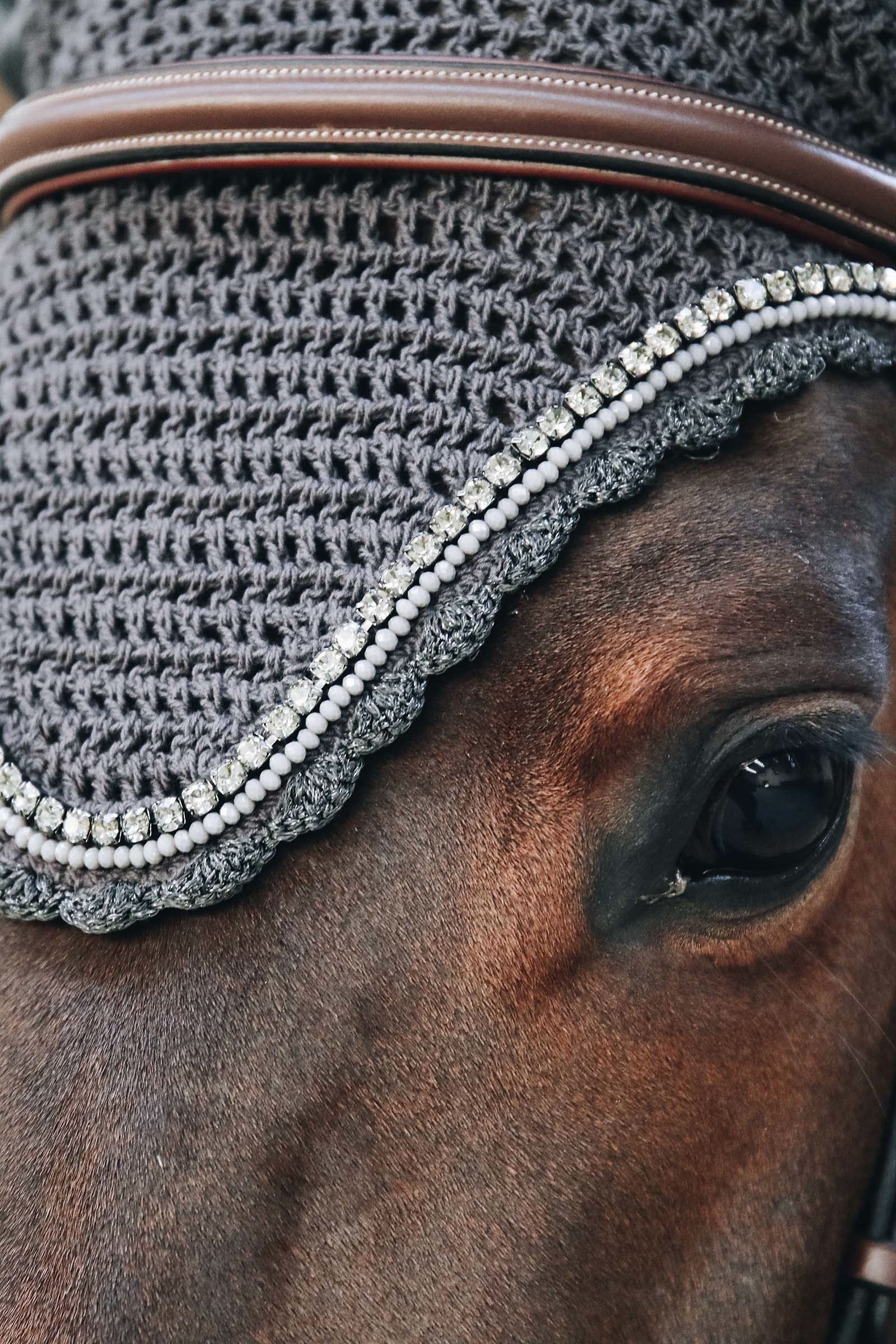 Kentucky Horsewear Fly Veil Long Stone & Pearl Saddle Pads