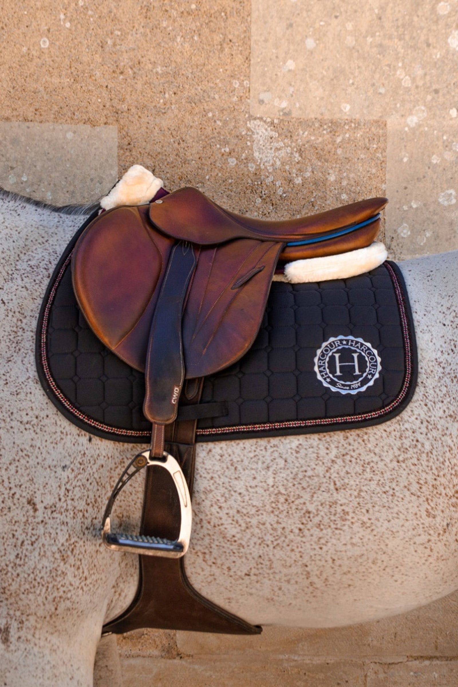 Harcour Saco Tapis de selle dressage Harcour Tapis de selle