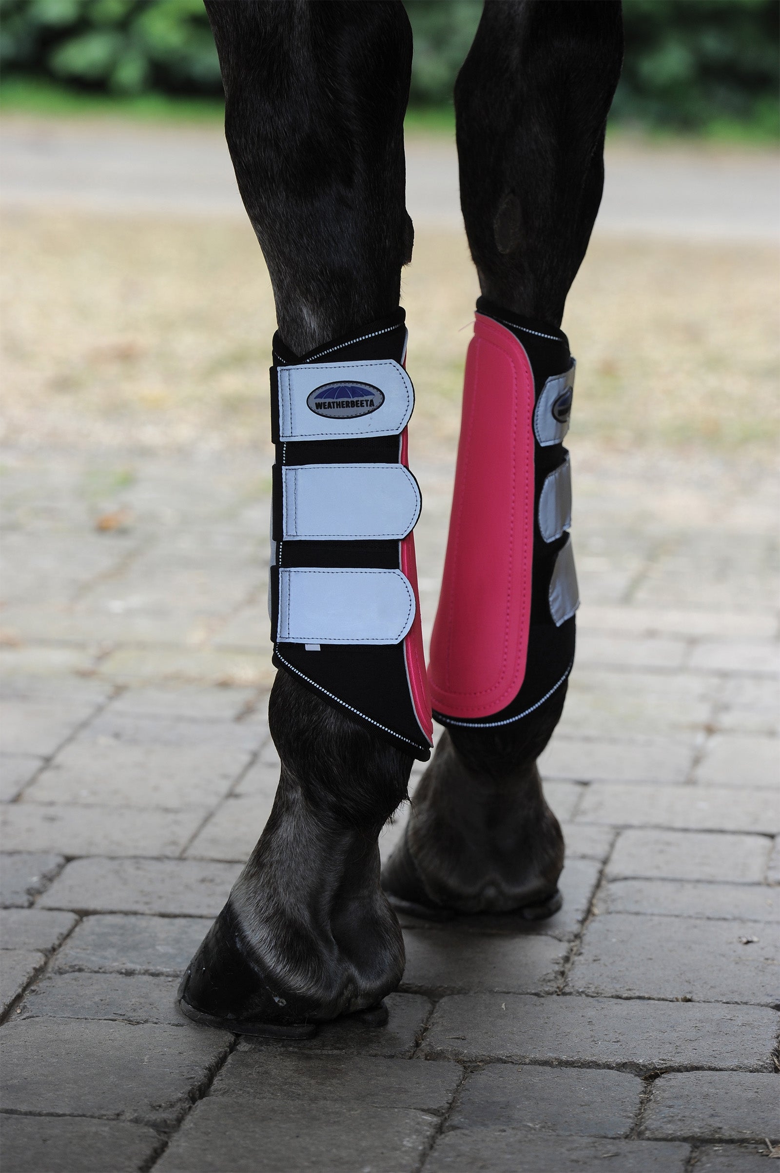 Weatherbeeta Reflective Single Lock Brushing Boots Leg Protection & Hoof Protection for Horses