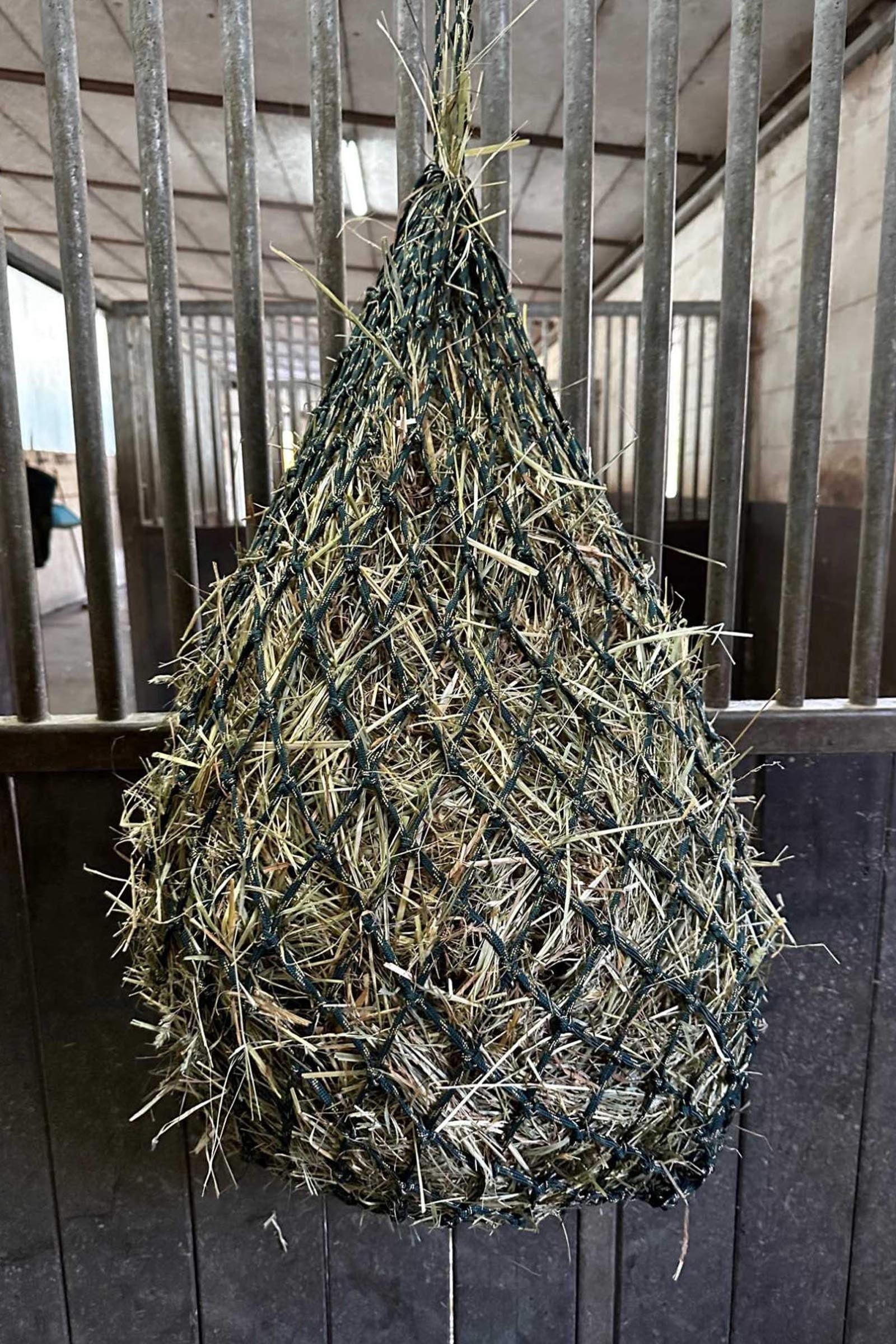 USG filet à foin avec paillettes, mailles 5 x 5 cm Mangeoires & Abreuvoirs