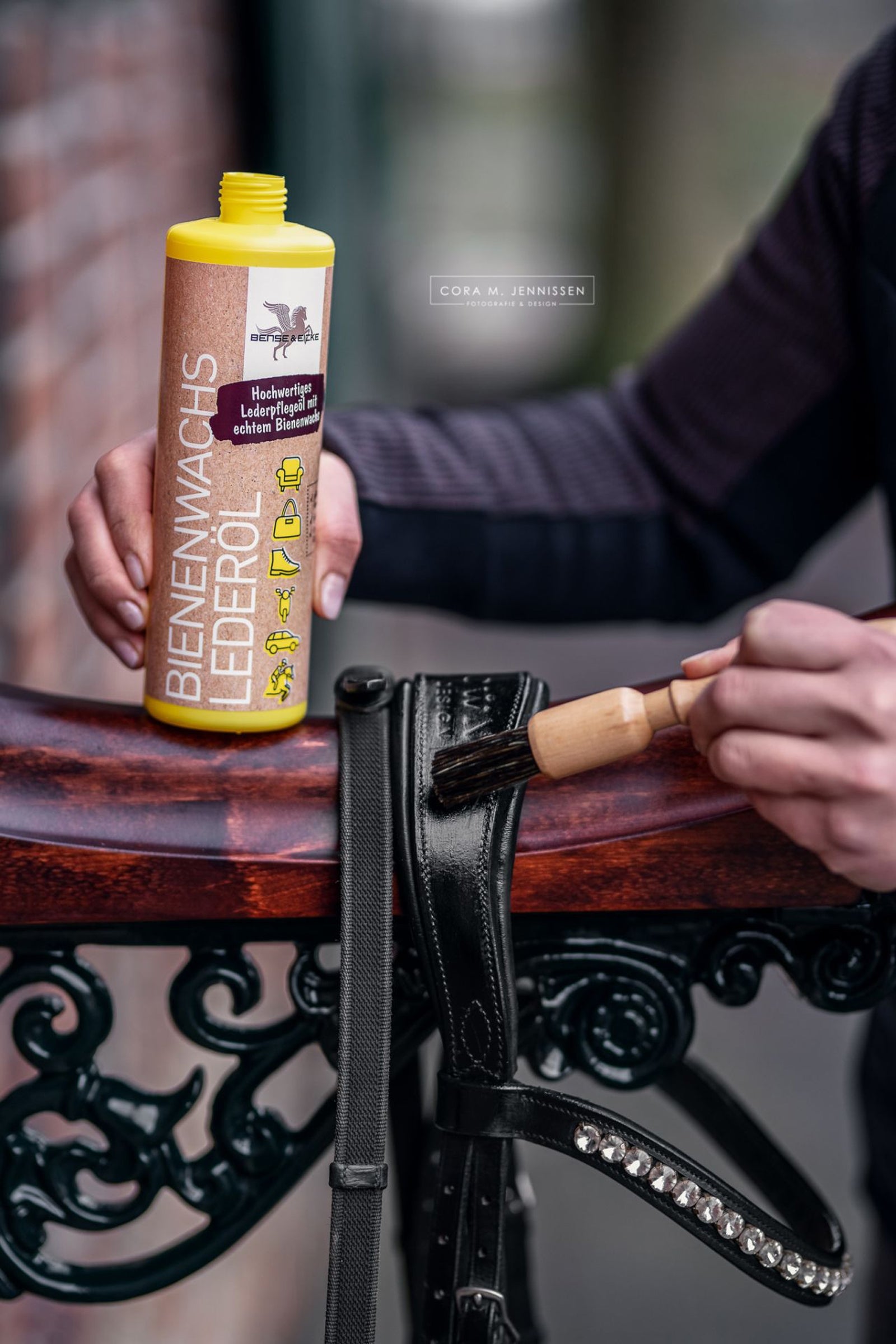 Bense & Eicke Beeswax Leather Oil, 500ml Horse Health Care