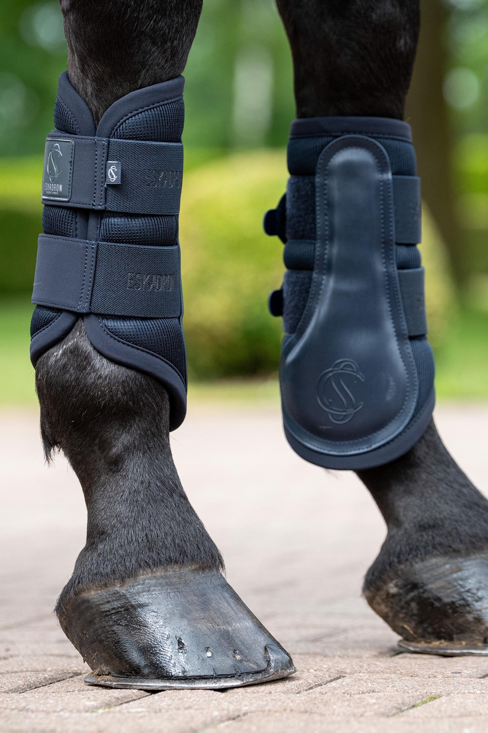Eskadron Classic Sport SS26 Mesh Tendon Boots Leg Protection & Hoof Protection for Horses