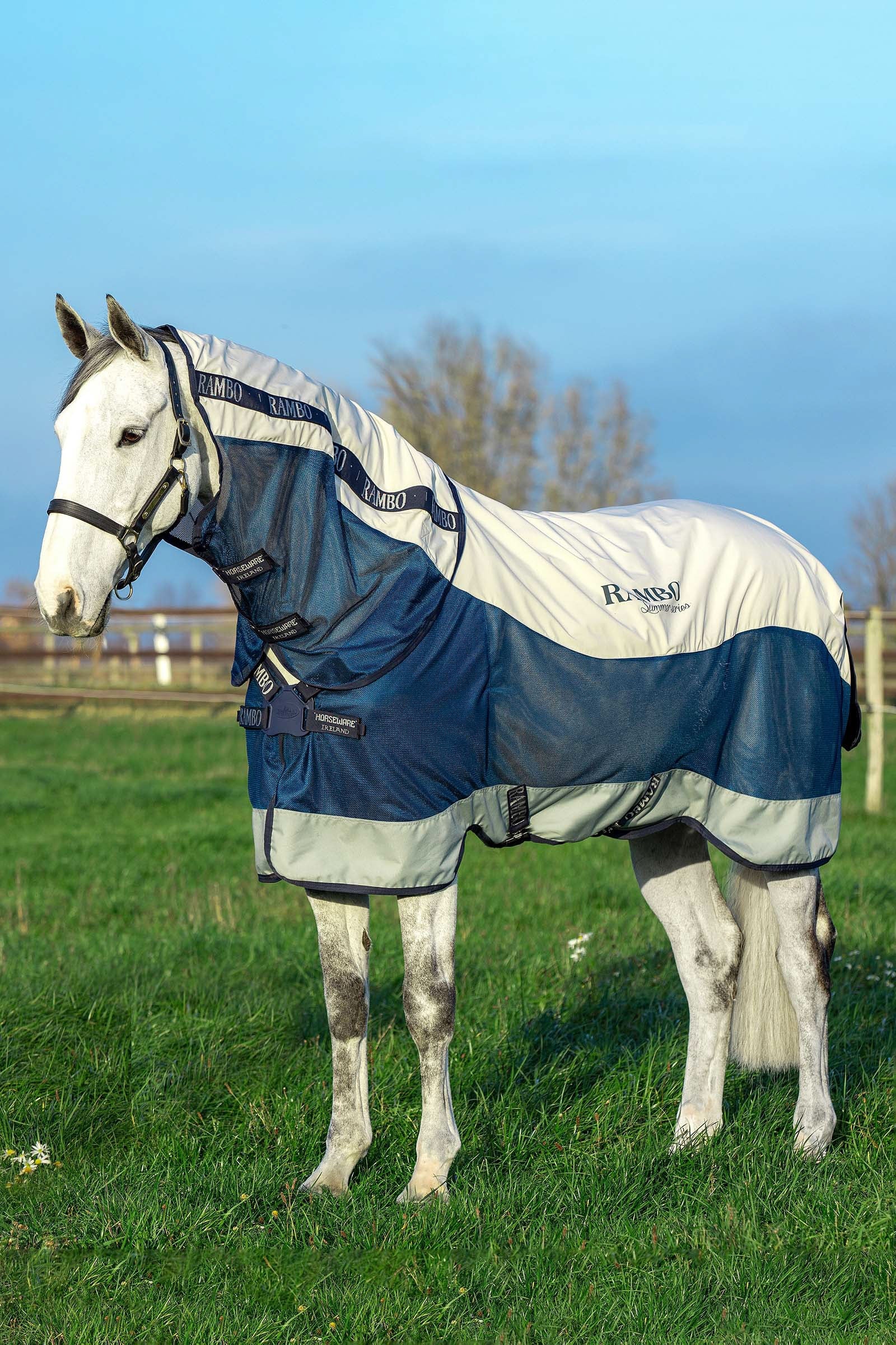 Horseware Rambo Summer Series couverture d'extérieur avec doublure et partie de cou amovible, 100g Couvertures cheval