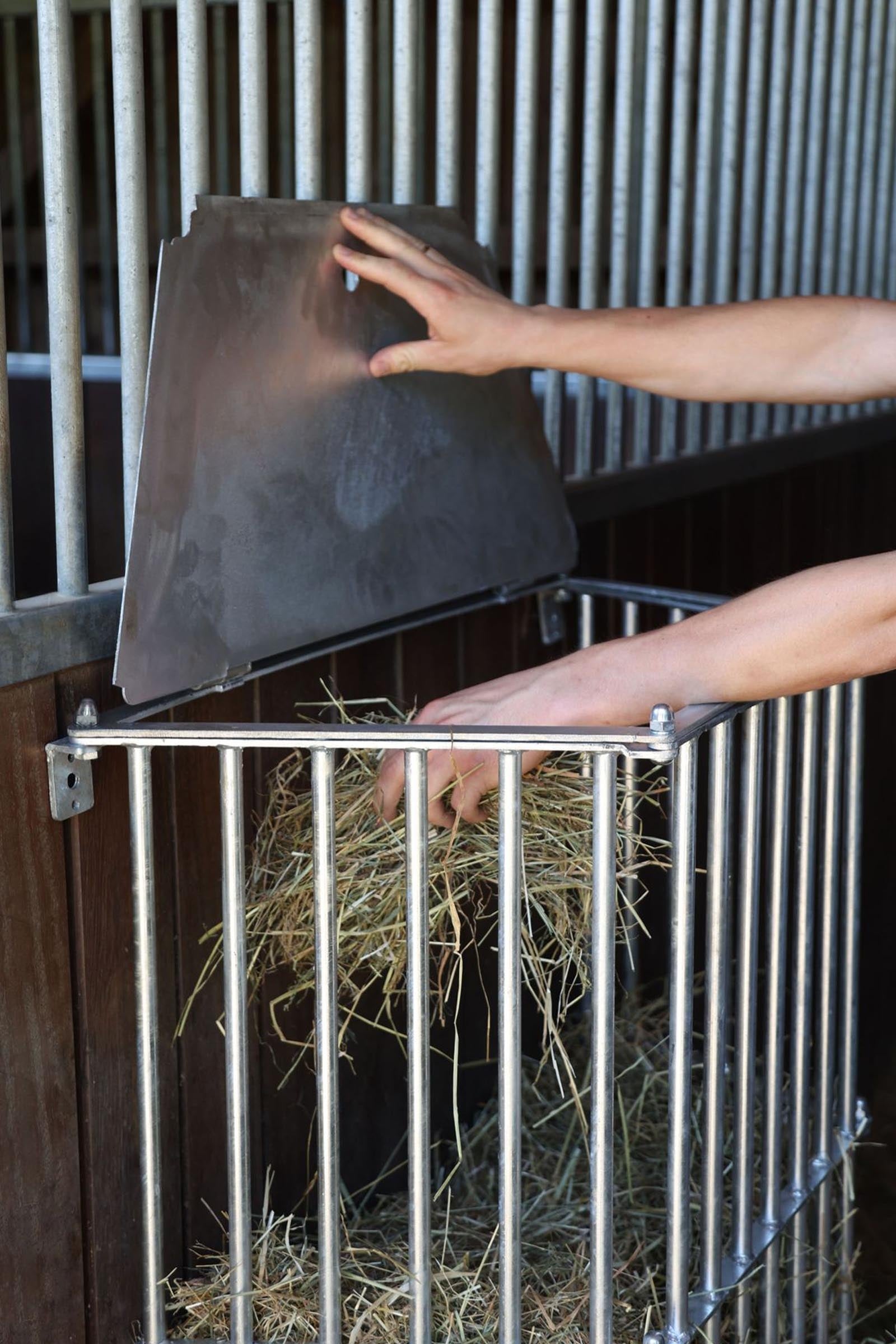 Kerbl Slow Feeder Plus Hay Tray for horses Horse Feeders & Waterers