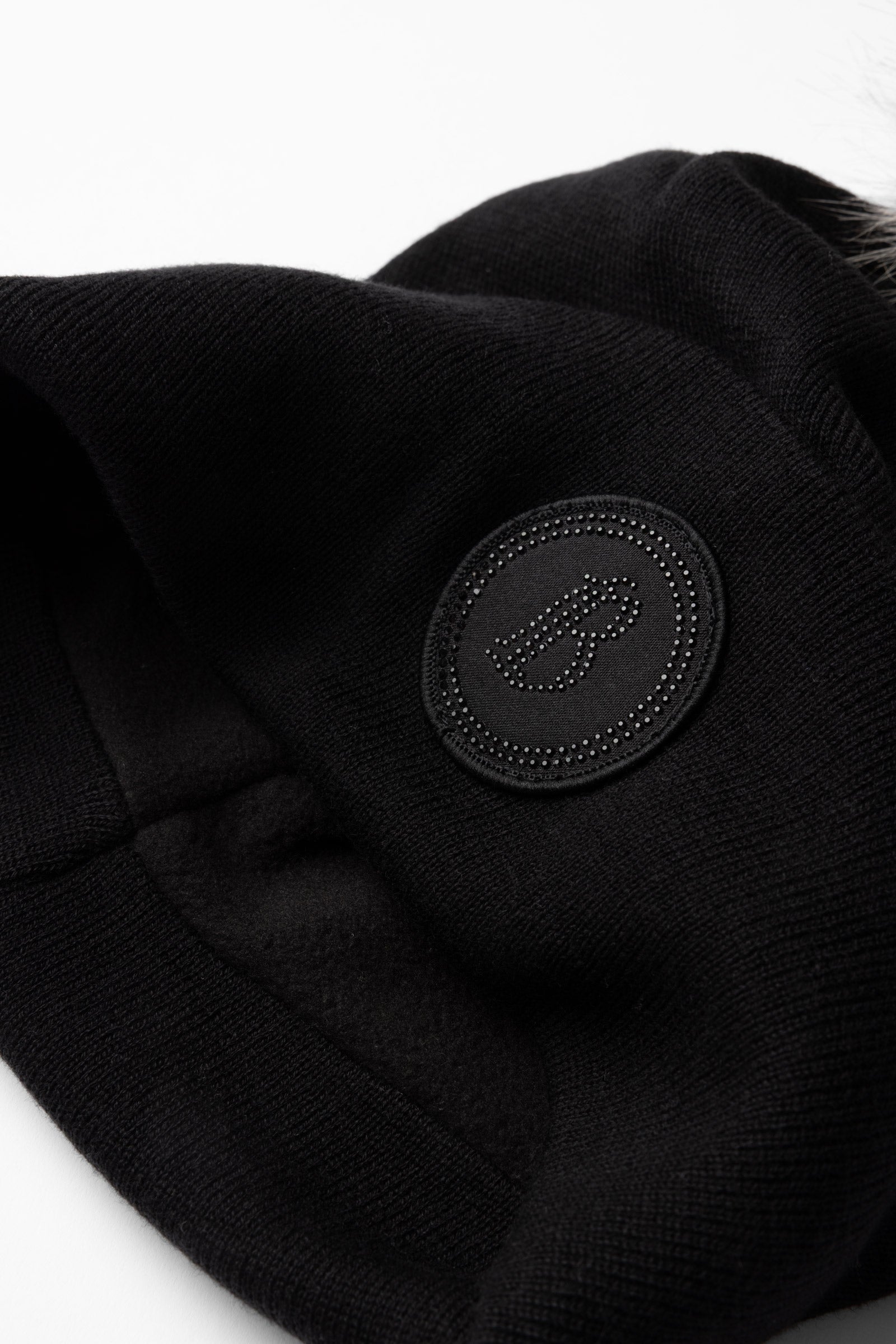 B Vertigo Sydney Knitted Hat Accessories