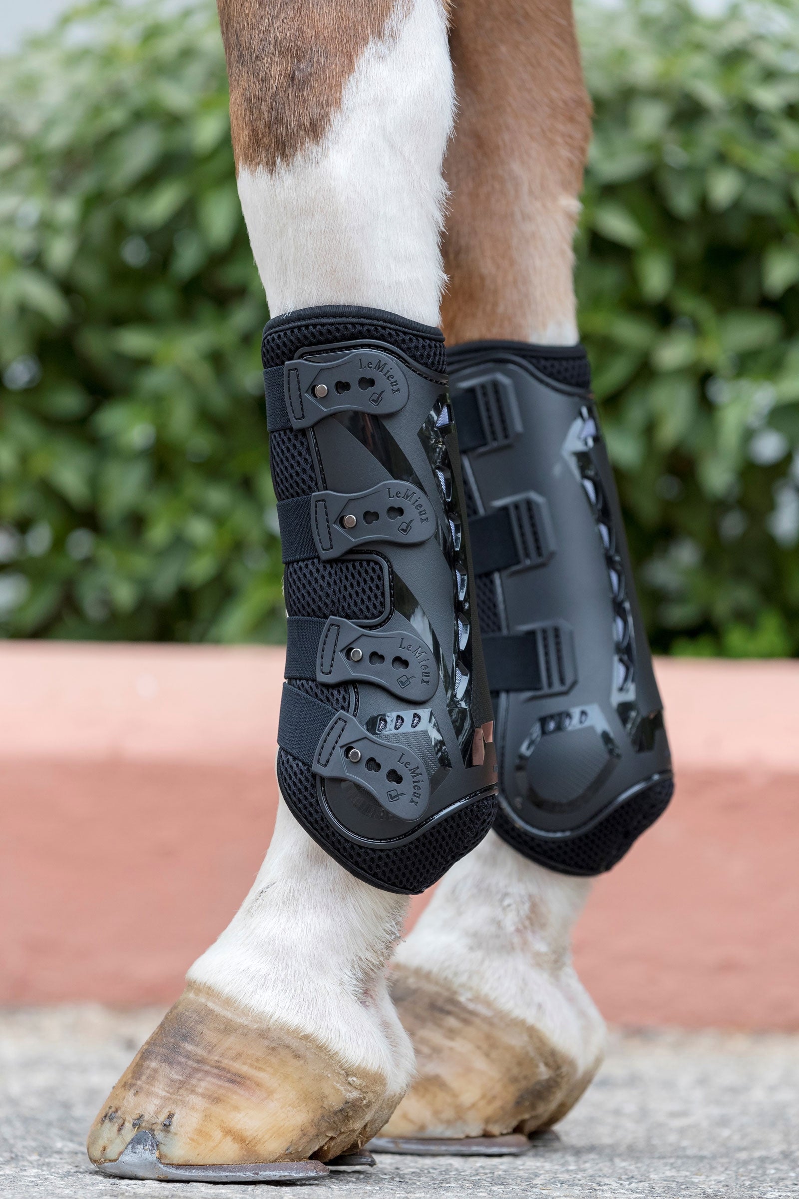 LeMieux Ultra Mesh Snug guêtres postérieures Leg Protection & Hoof Protection for Horses
