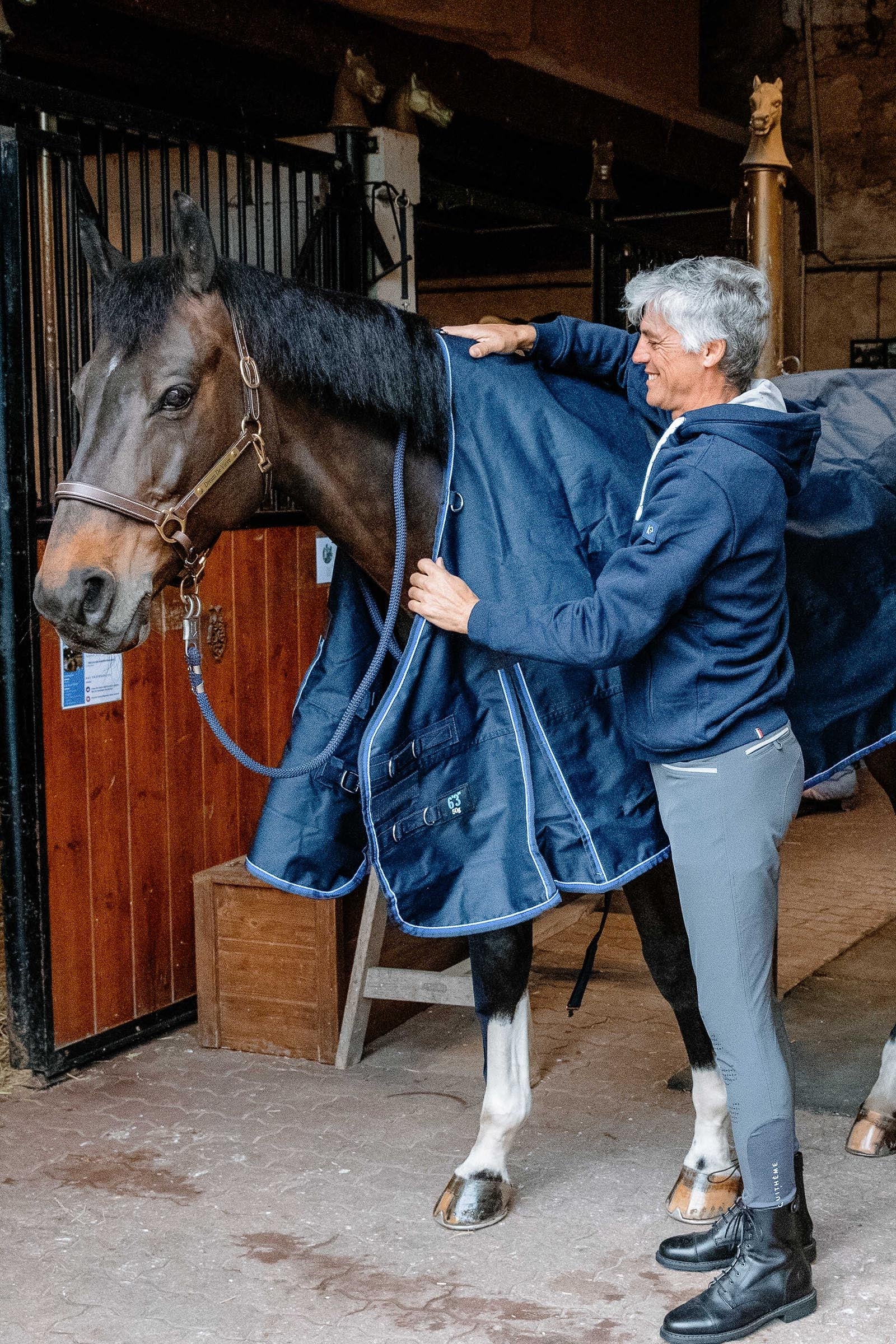 Equi Theme EQUITHÈME Classic 1200D Turnout Rug, 200 g Horse Rugs