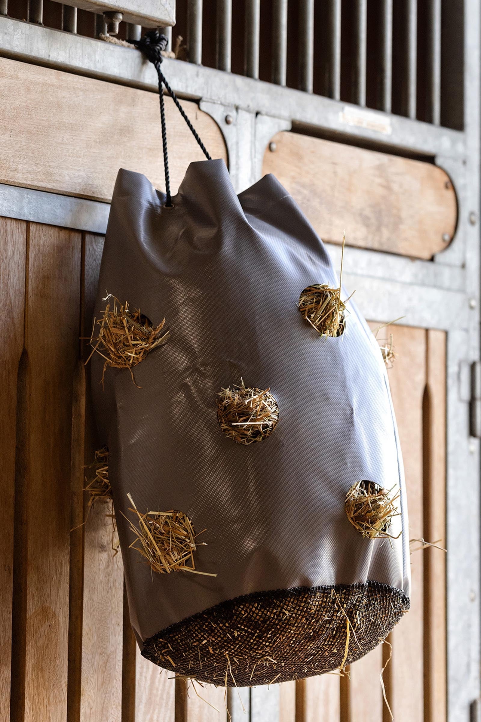 Waldhausen Hay Bag With Mesh Bottom Horse Feeders & Waterers