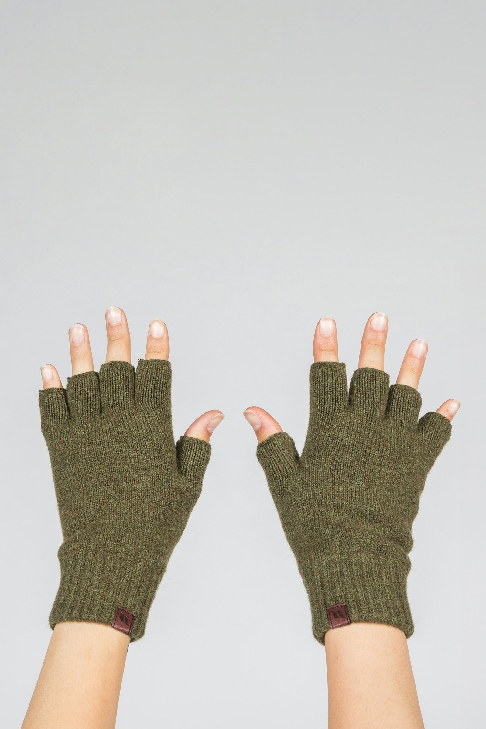 Back on Track Back On Track Half Finger Gloves Riding Gloves