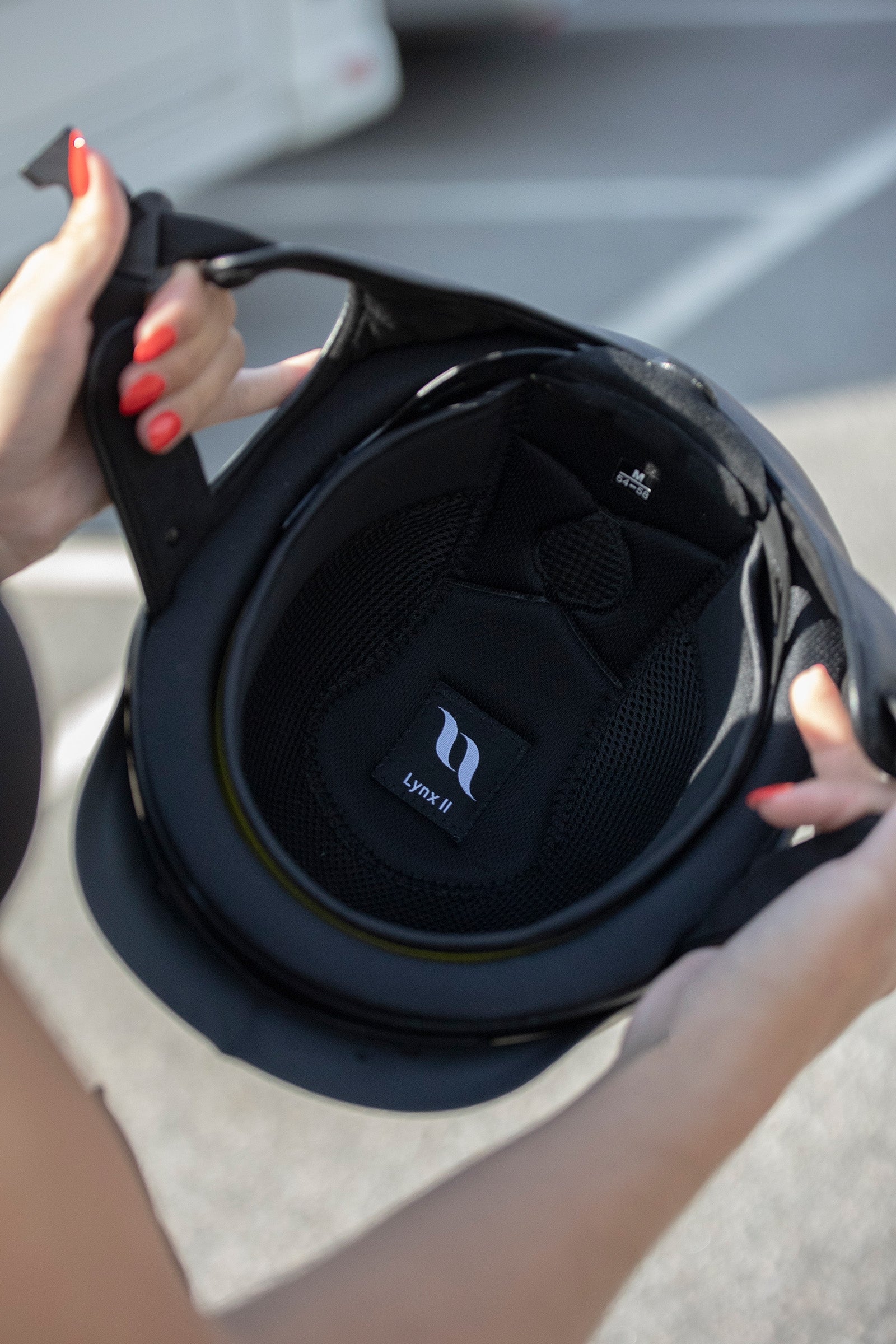 Back on Track Helmet Lynx II Safety Equipment